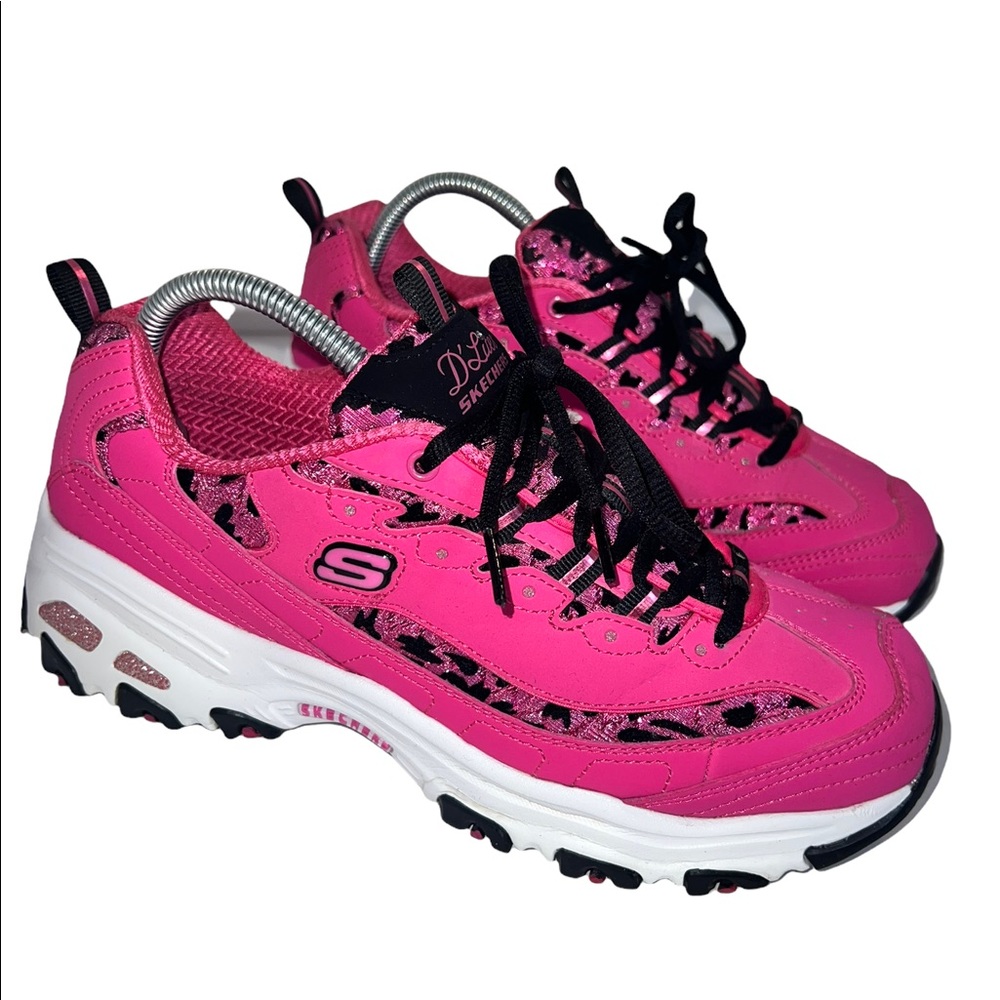 Skechers D'Lites  Fancy Leopard sneakers size 9.5
Style #: 149099-HPBK